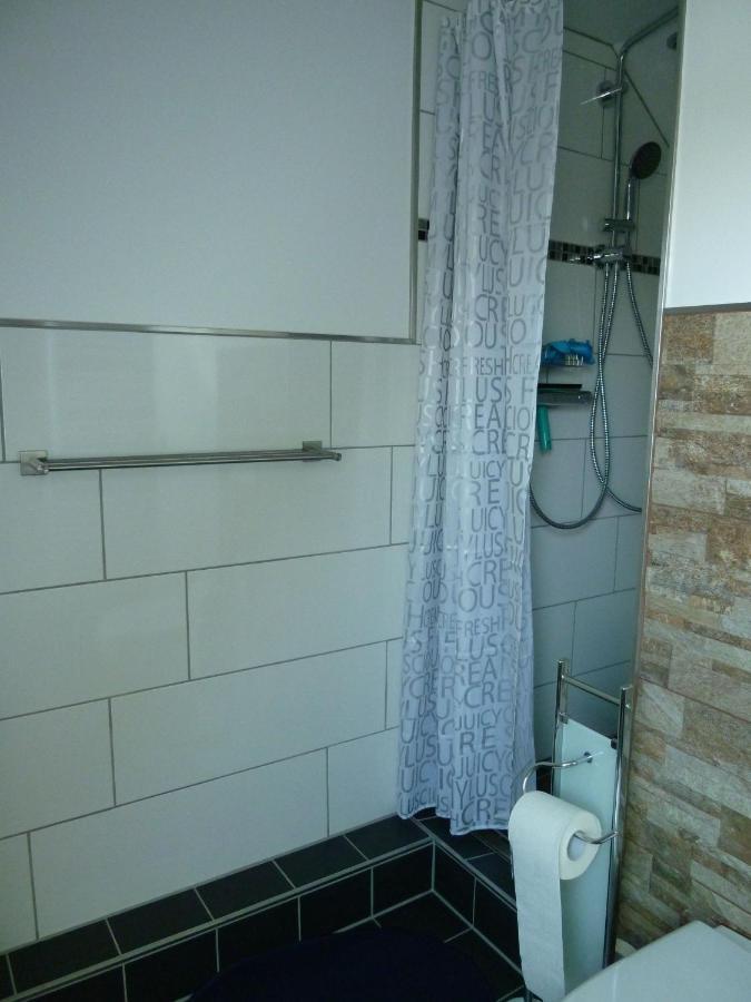 Bed & Breakfast Wunstorf Bagian luar foto